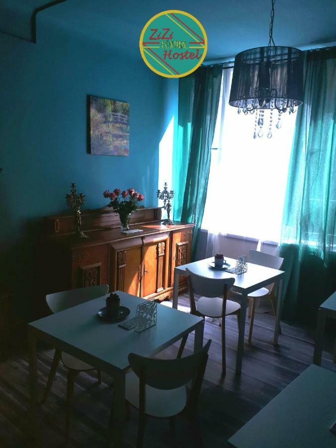 Zizi Central Hostel Varşova Dış mekan fotoğraf